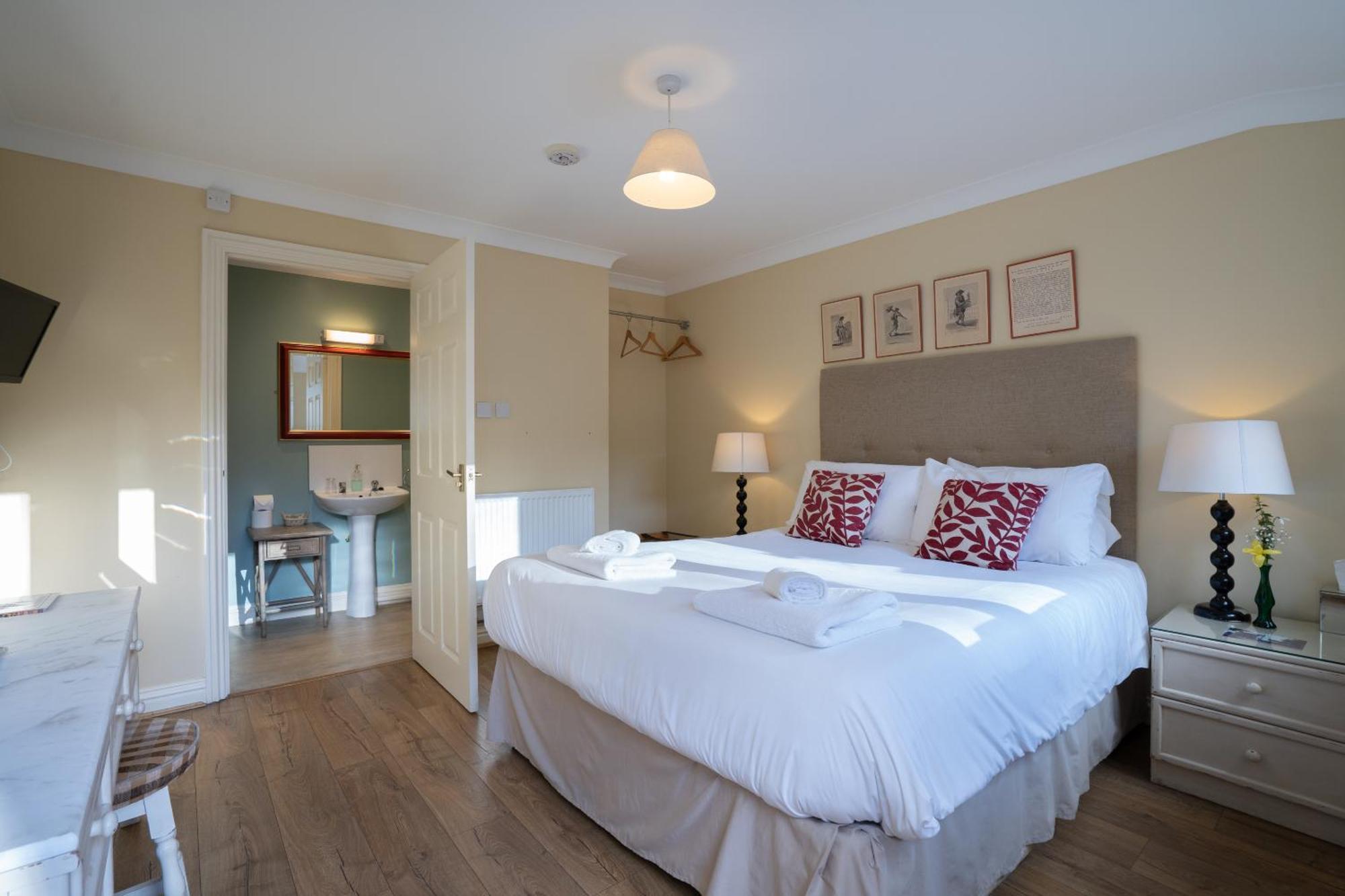 The Bedingfeld Arms Hotel Oxborough Room photo
