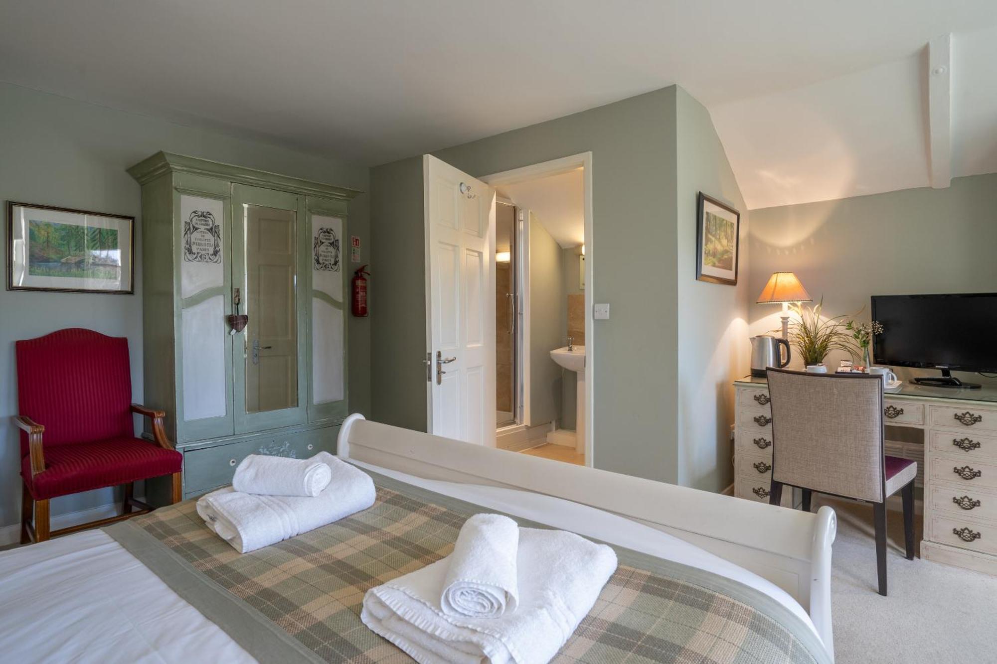 The Bedingfeld Arms Hotel Oxborough Room photo