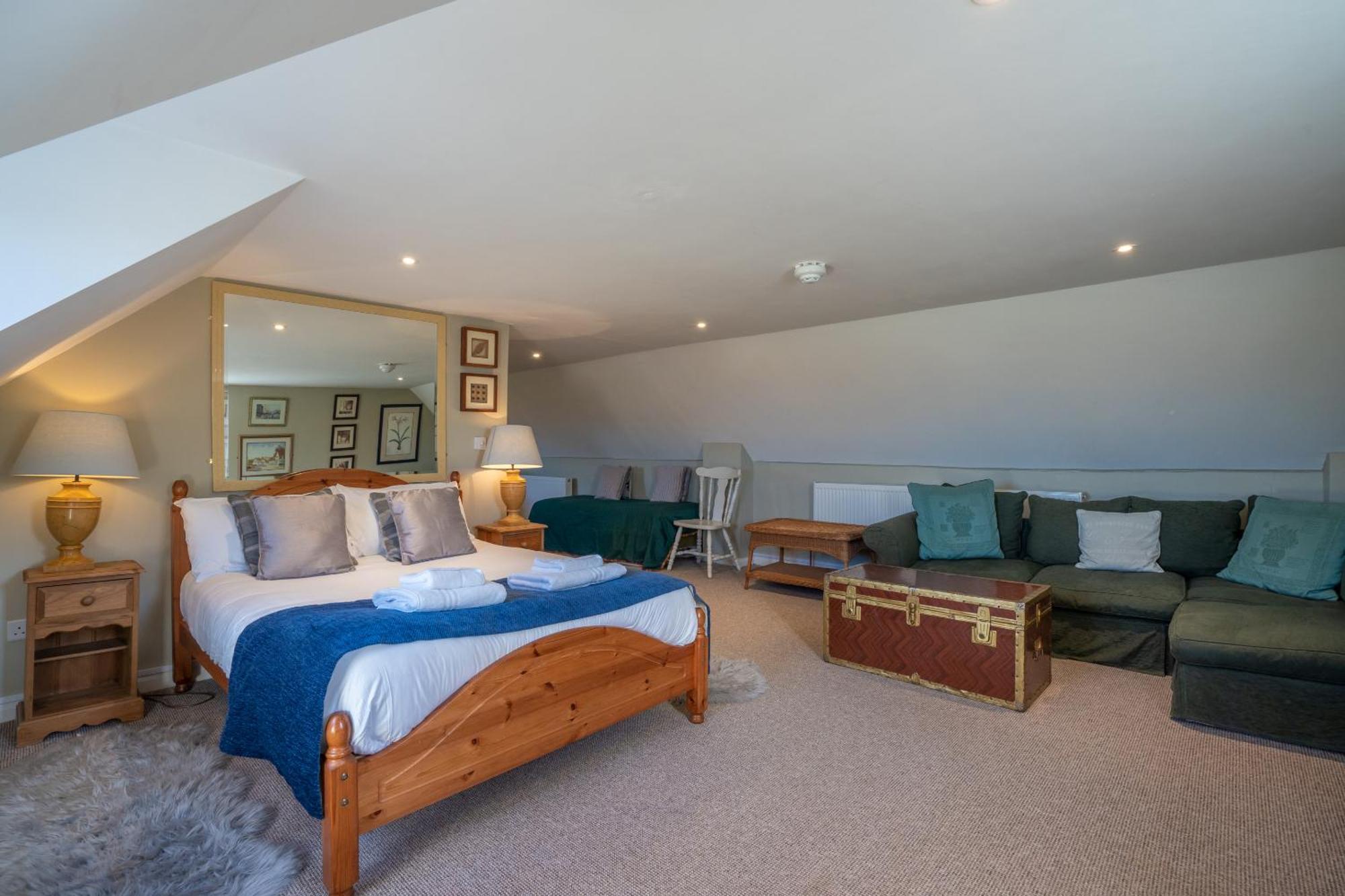 The Bedingfeld Arms Hotel Oxborough Room photo