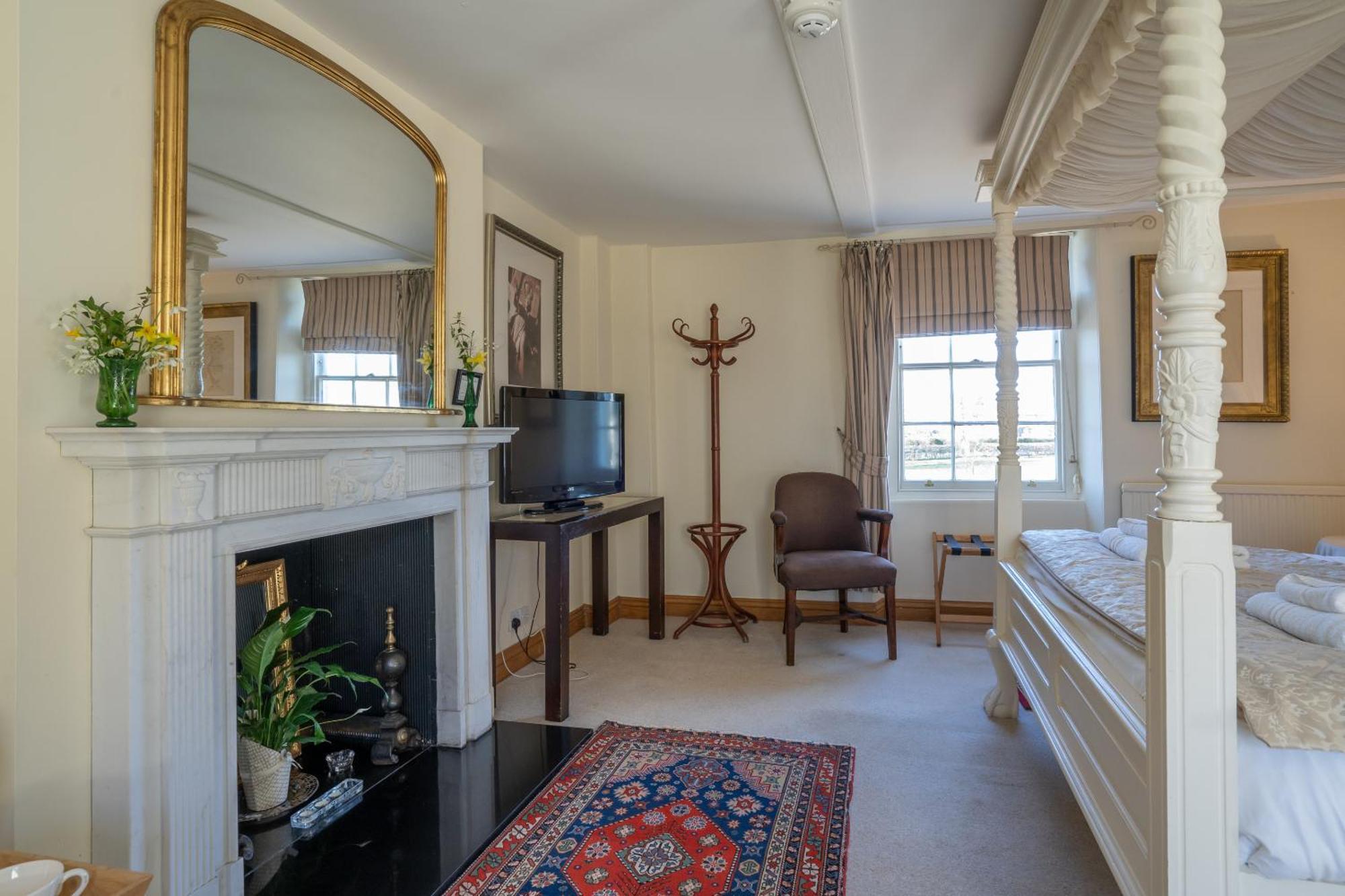 The Bedingfeld Arms Hotel Oxborough Room photo